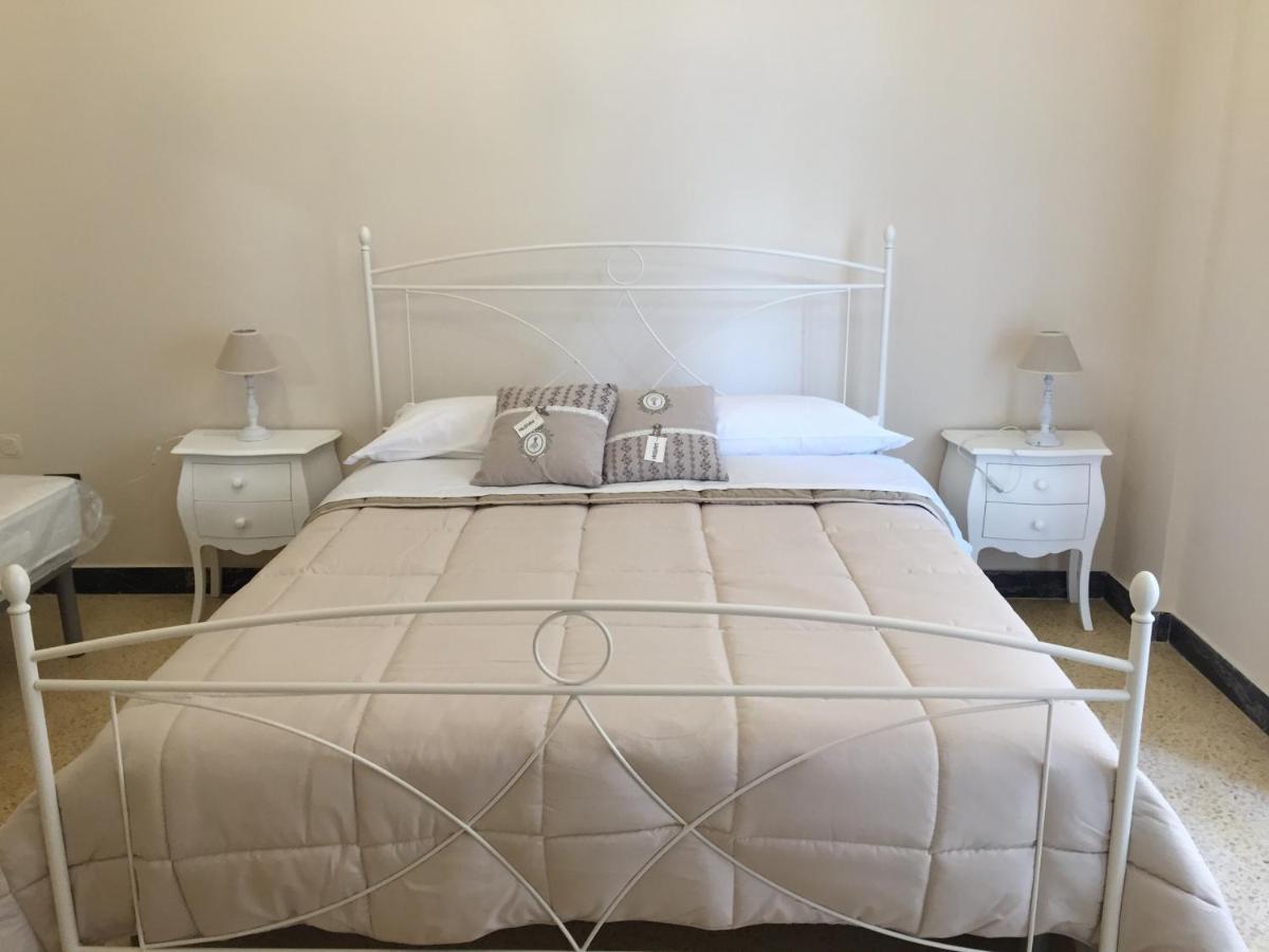 Salerno Centraal Apartment ภายนอก รูปภาพ