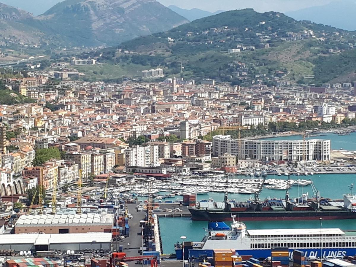 Salerno Centraal Apartment ภายนอก รูปภาพ