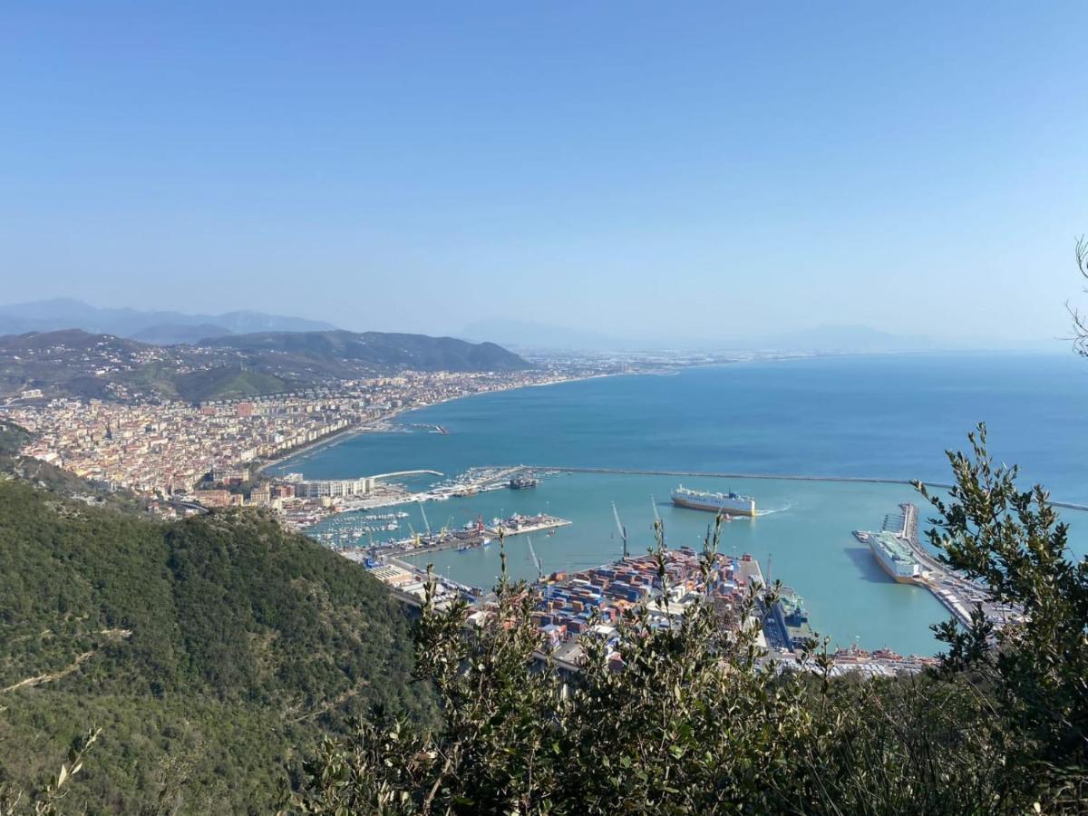 Salerno Centraal Apartment ภายนอก รูปภาพ