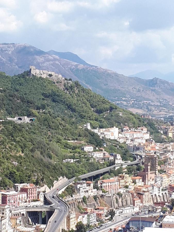 Salerno Centraal Apartment ภายนอก รูปภาพ