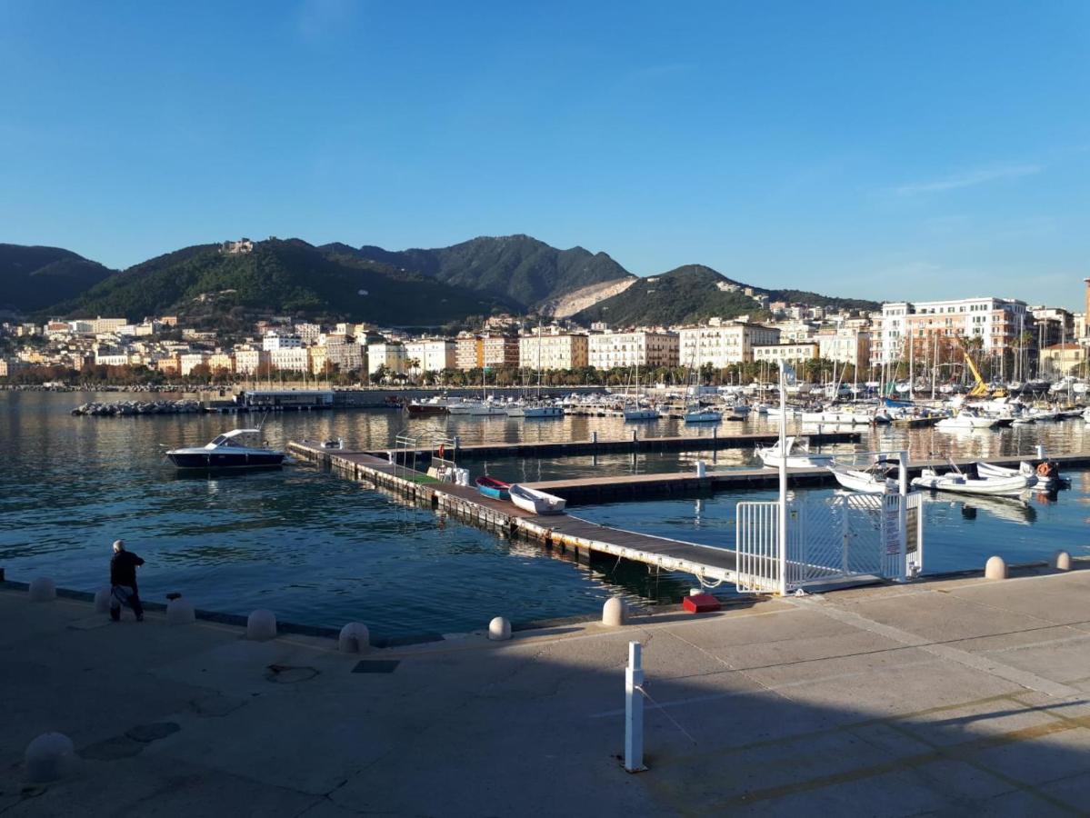 Salerno Centraal Apartment ภายนอก รูปภาพ